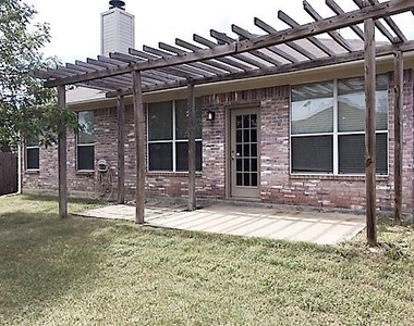 6304 Downeast Drive - Photo Thumbnail 8