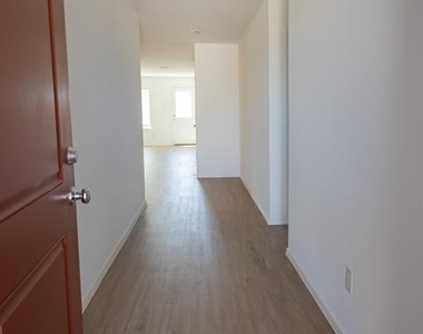 1012 Mountain Laurel Road - Photo Thumbnail 2
