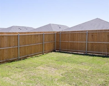 1012 Mountain Laurel Road - Photo Thumbnail 13