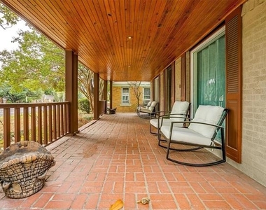 1505 N Riverside Drive - Photo Thumbnail 3