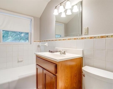 1505 N Riverside Drive - Photo Thumbnail 28