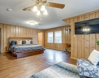 1505 N Riverside Drive - Photo Thumbnail 21