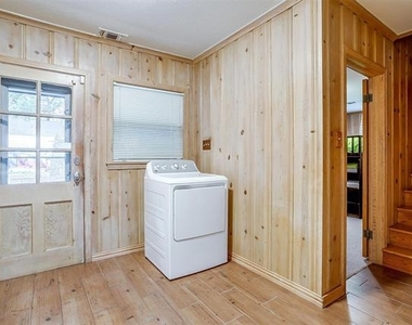 1505 N Riverside Drive - Photo Thumbnail 15