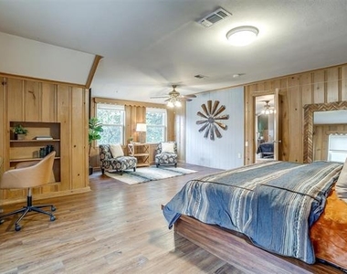 1505 N Riverside Drive - Photo Thumbnail 22