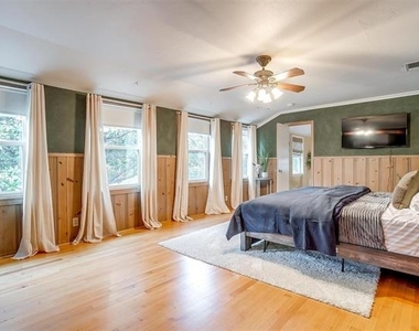 1505 N Riverside Drive - Photo Thumbnail 23