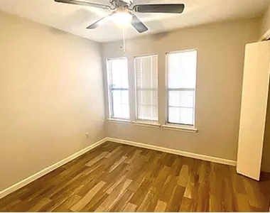 2614 Timberview Circle - Photo Thumbnail 15