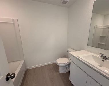 1636 Elliott Road - Photo Thumbnail 18