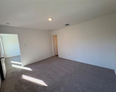 1636 Elliott Road - Photo Thumbnail 6