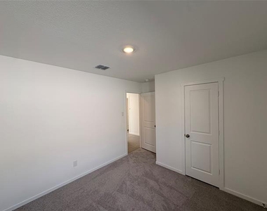 1636 Elliott Road - Photo Thumbnail 11