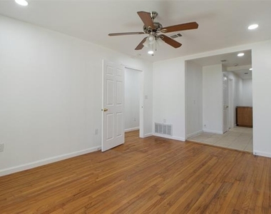 2707 Judy Drive - Photo Thumbnail 4