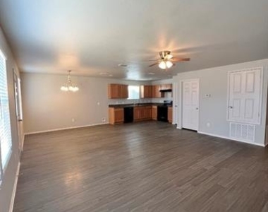 5825 Mountain Bluff Drive - Photo Thumbnail 4