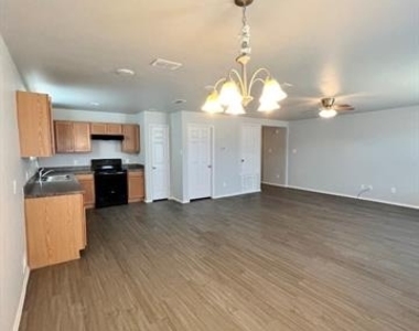 5825 Mountain Bluff Drive - Photo Thumbnail 5