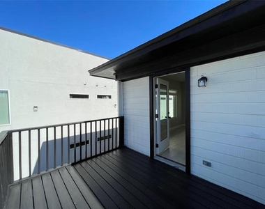 4609 Virginia Avenue - Photo Thumbnail 18