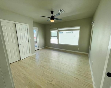 4609 Virginia Avenue - Photo Thumbnail 9