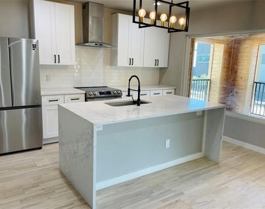 4609 Virginia Avenue - Photo Thumbnail 6