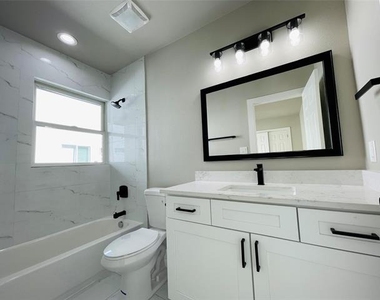 4609 Virginia Avenue - Photo Thumbnail 12