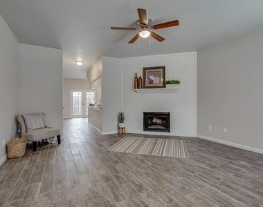 224 Samuel Boulevard - Photo Thumbnail 2