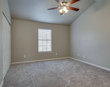 224 Samuel Boulevard - Photo Thumbnail 18