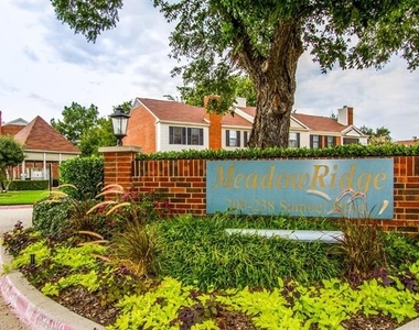 224 Samuel Boulevard - Photo Thumbnail 1