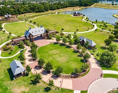 224 Samuel Boulevard - Photo Thumbnail 29