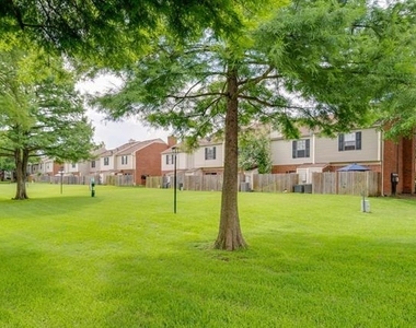 224 Samuel Boulevard - Photo Thumbnail 24