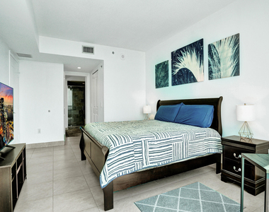 2641 N Flamingo Road - Photo Thumbnail 7