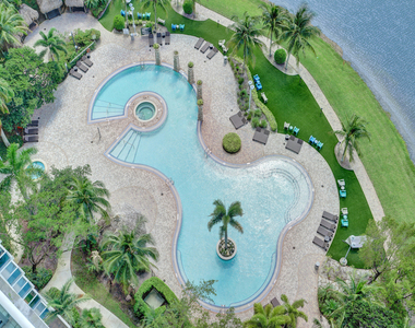 2641 N Flamingo Road - Photo Thumbnail 53