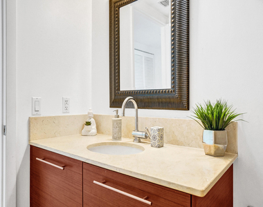 2641 N Flamingo Road - Photo Thumbnail 34