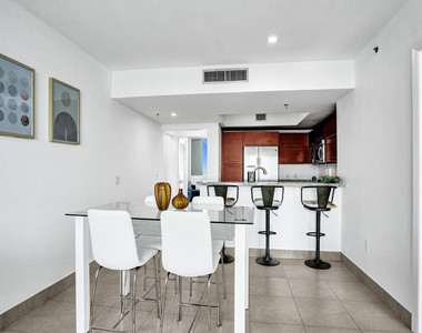 2641 N Flamingo Road - Photo Thumbnail 20