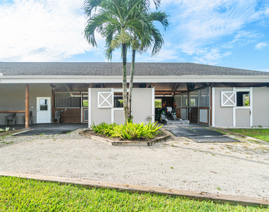 2080 Canter Way - Photo Thumbnail 4