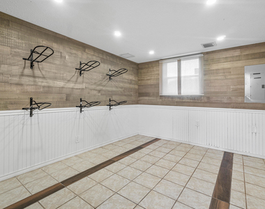 2080 Canter Way - Photo Thumbnail 1