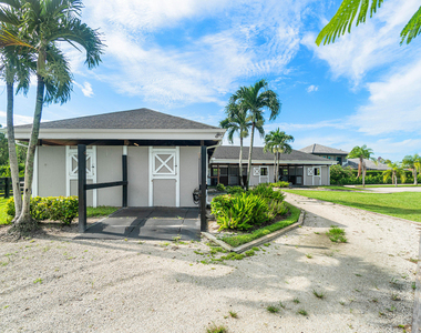 2080 Canter Way - Photo Thumbnail 3
