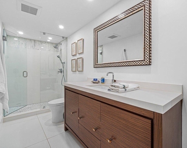 226 Brazilian Avenue - Photo Thumbnail 21