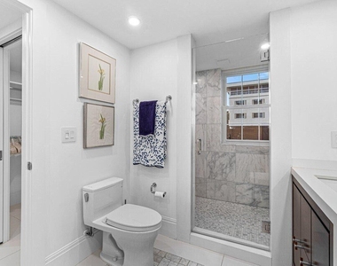 226 Brazilian Avenue - Photo Thumbnail 16