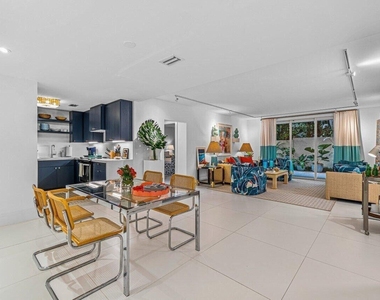 226 Brazilian Avenue - Photo Thumbnail 2