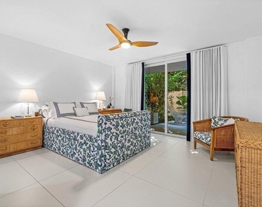 226 Brazilian Avenue - Photo Thumbnail 19