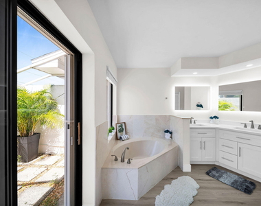 2723 Sw 5th Avenue - Photo Thumbnail 5