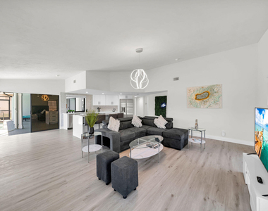 2723 Sw 5th Avenue - Photo Thumbnail 7