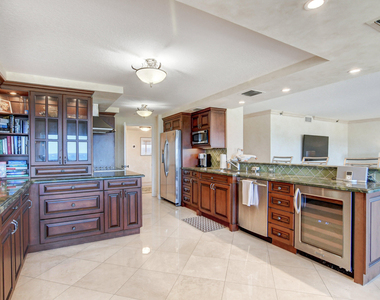 4301 N Ocean Boulevard - Photo Thumbnail 6