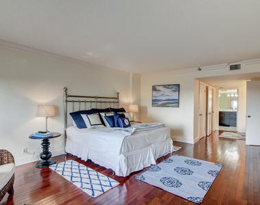 4301 N Ocean Boulevard - Photo Thumbnail 16
