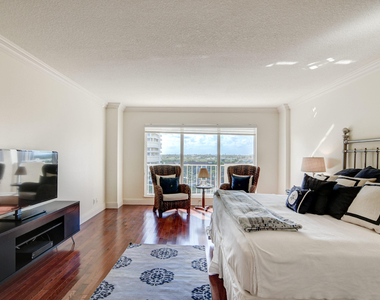 4301 N Ocean Boulevard - Photo Thumbnail 15