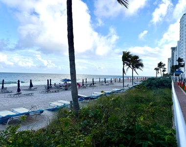 3850 Galt Ocean Drive - Photo Thumbnail 25