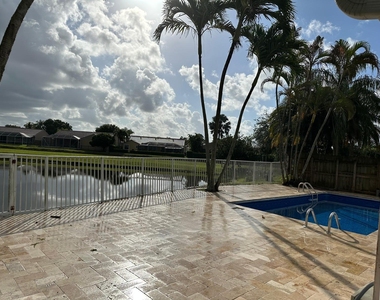 9841 Ridgecreek Road - Photo Thumbnail 2