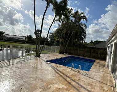 9841 Ridgecreek Road - Photo Thumbnail 3