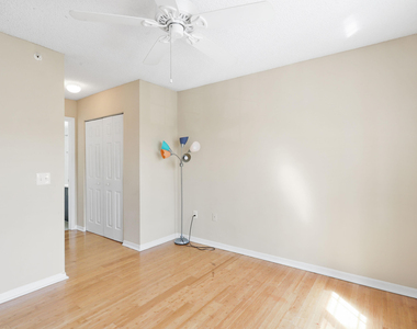 4159 N Haverhill Road - Photo Thumbnail 15