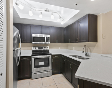 4159 N Haverhill Road - Photo Thumbnail 5