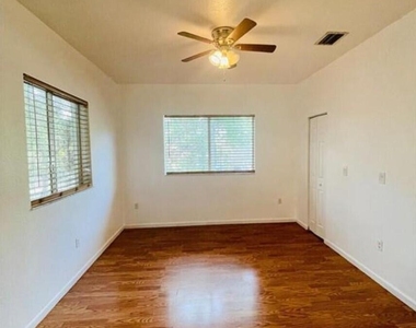 7919 Tuscany Court - Photo Thumbnail 13