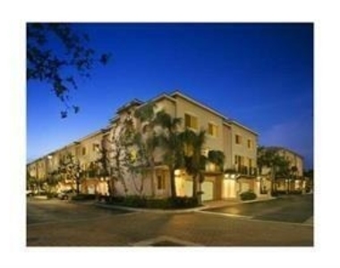 2131 Se 10th Avenue - Photo Thumbnail 12