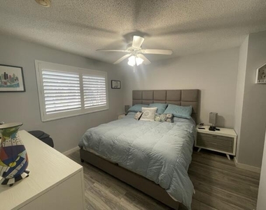 2131 Se 10th Avenue - Photo Thumbnail 4