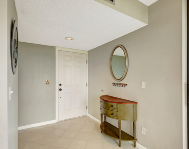 5059 N Hwy A1a - Photo Thumbnail 5